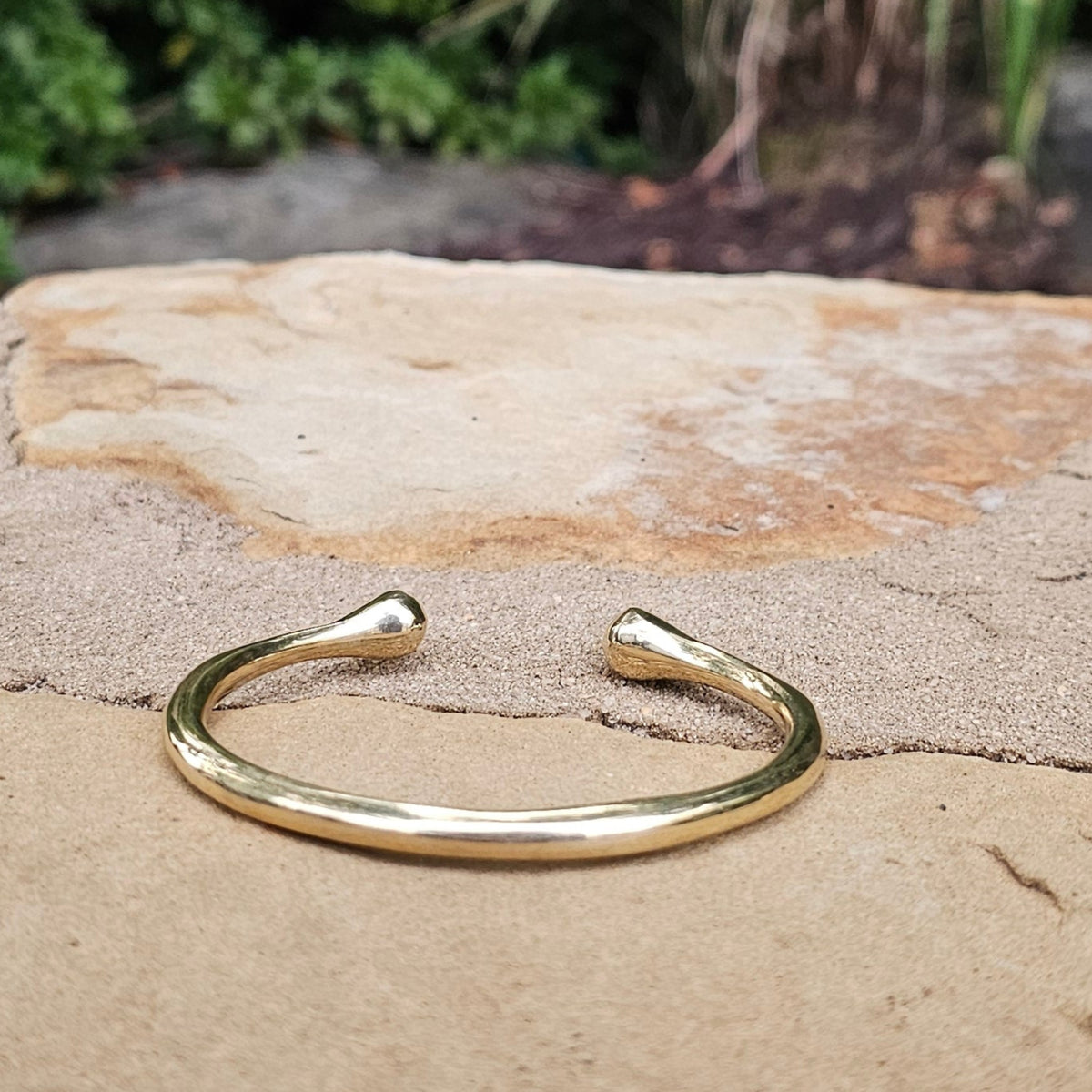 Smooth Doorknocker Unisex Brass Bracelet