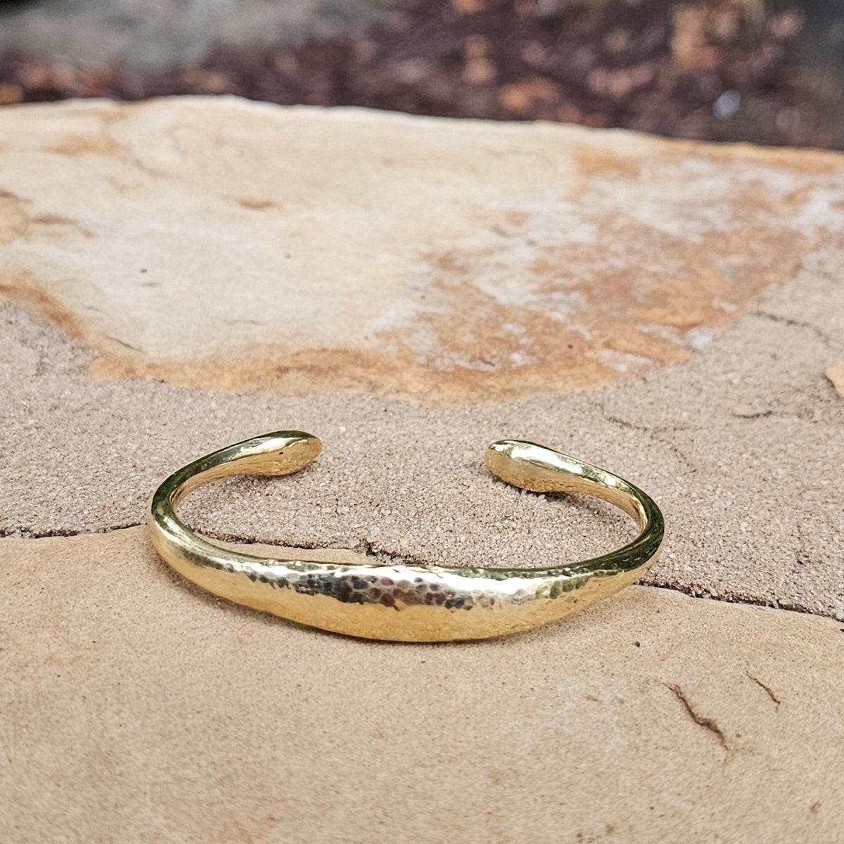 Hammered Flat Doorknocker Unisex Brass Bracelet
