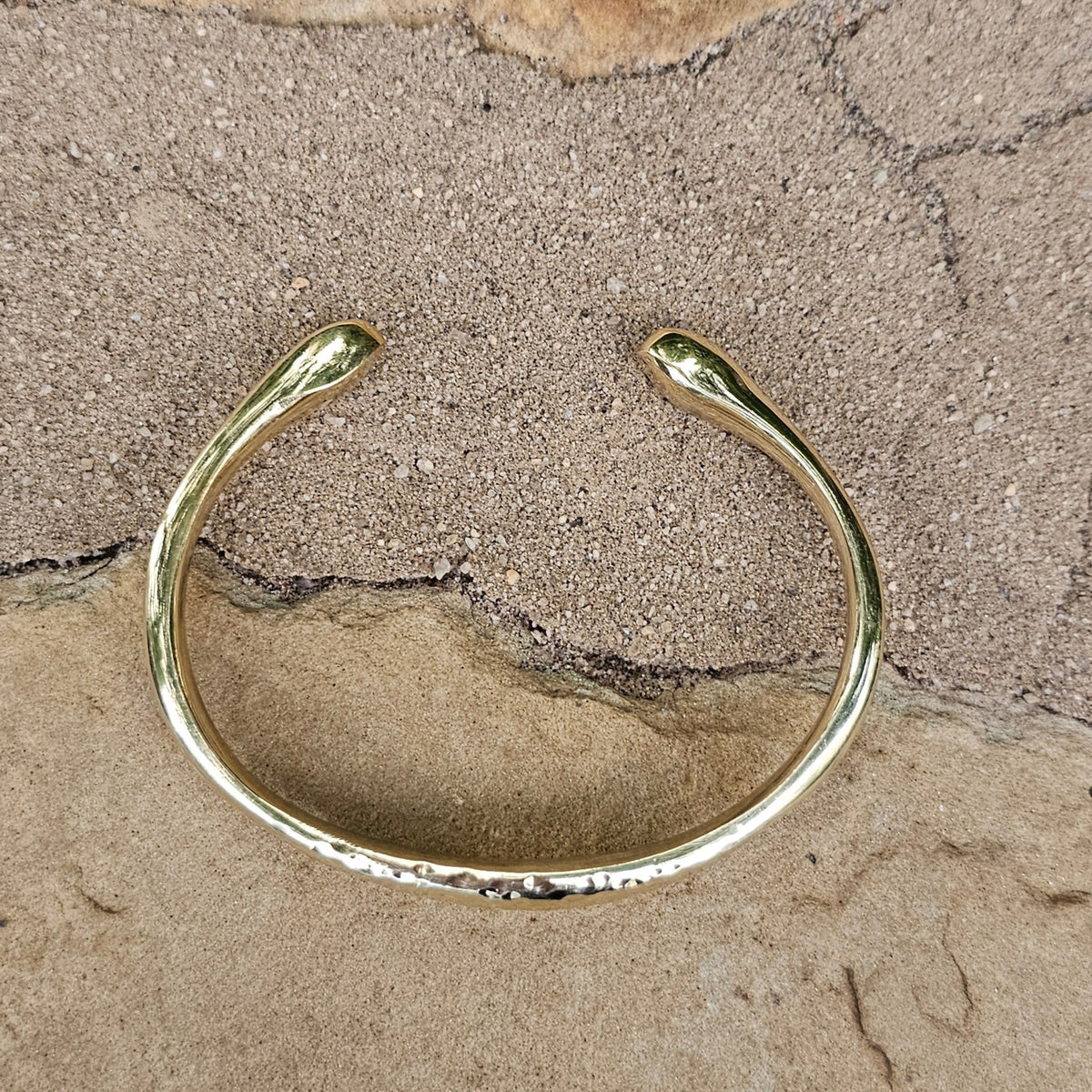 Hammered Flat Doorknocker Unisex Brass Bracelet