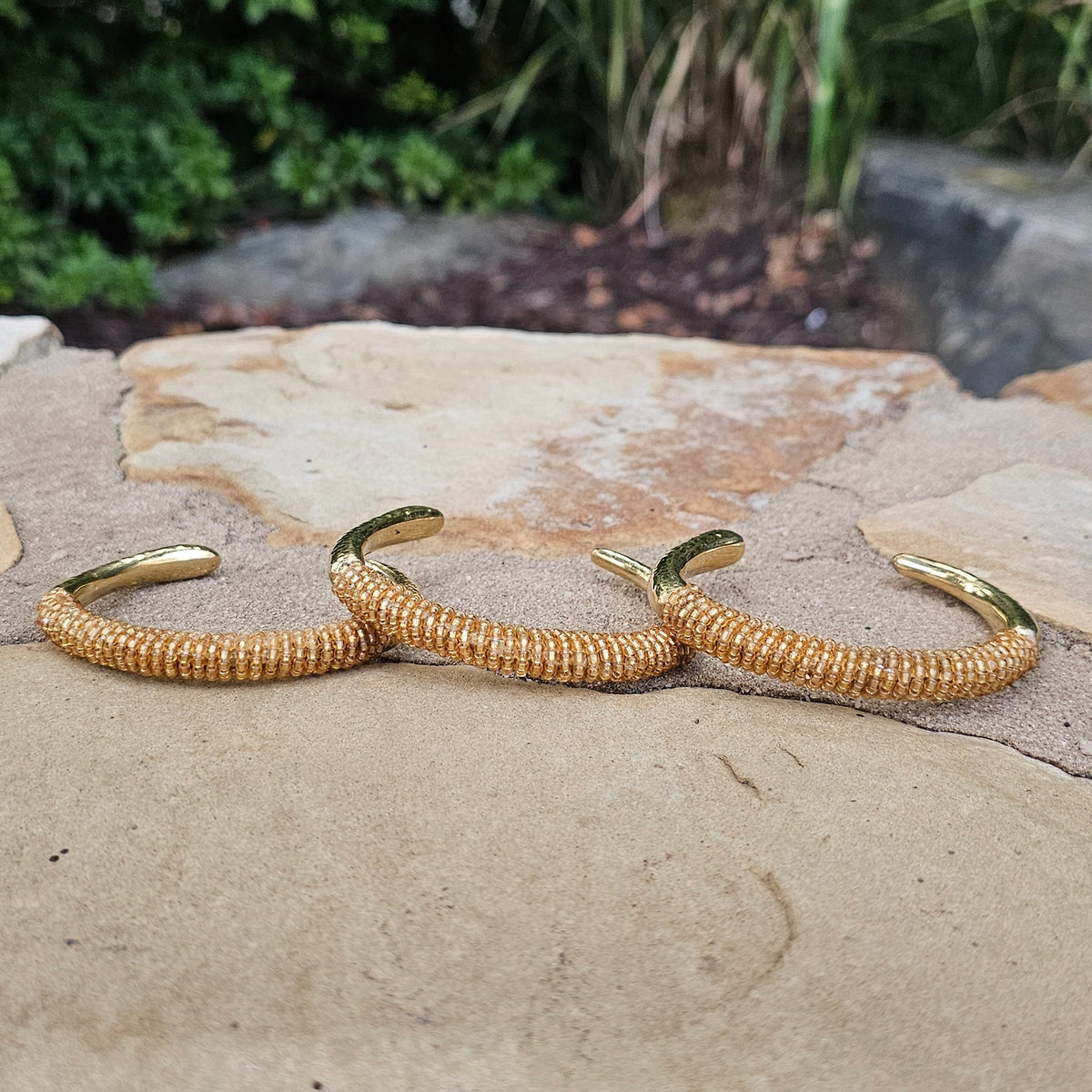 Hammered Gold Beaded Lion's Tooth Open Brass Bracelet