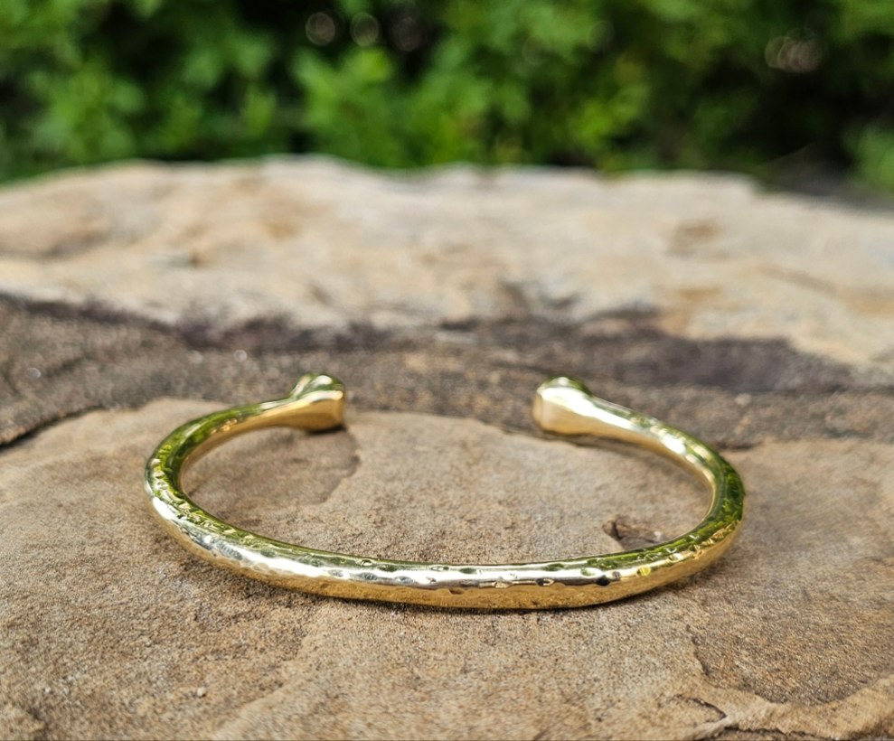 Hammered Doorknocker Unisex Brass Bracelet