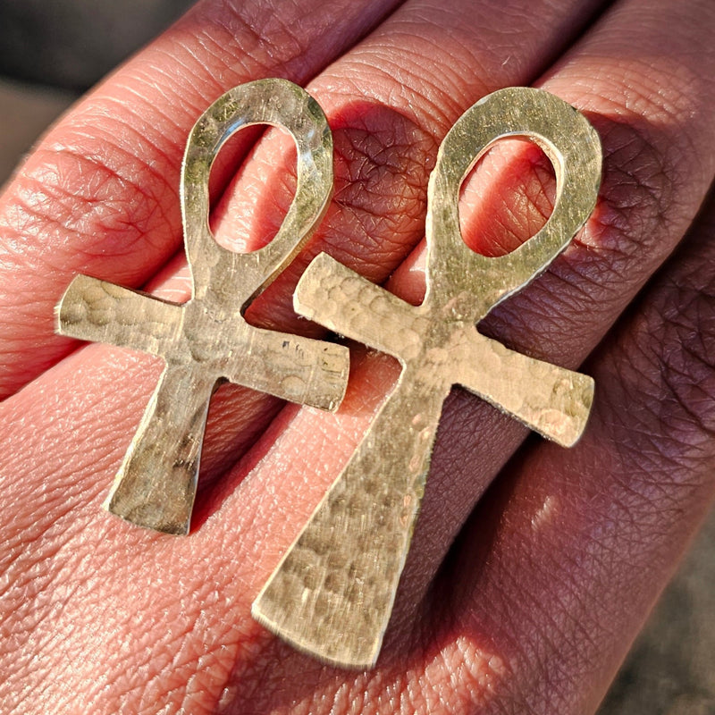 Large Hammered Ankh Adjustable Brass Ring