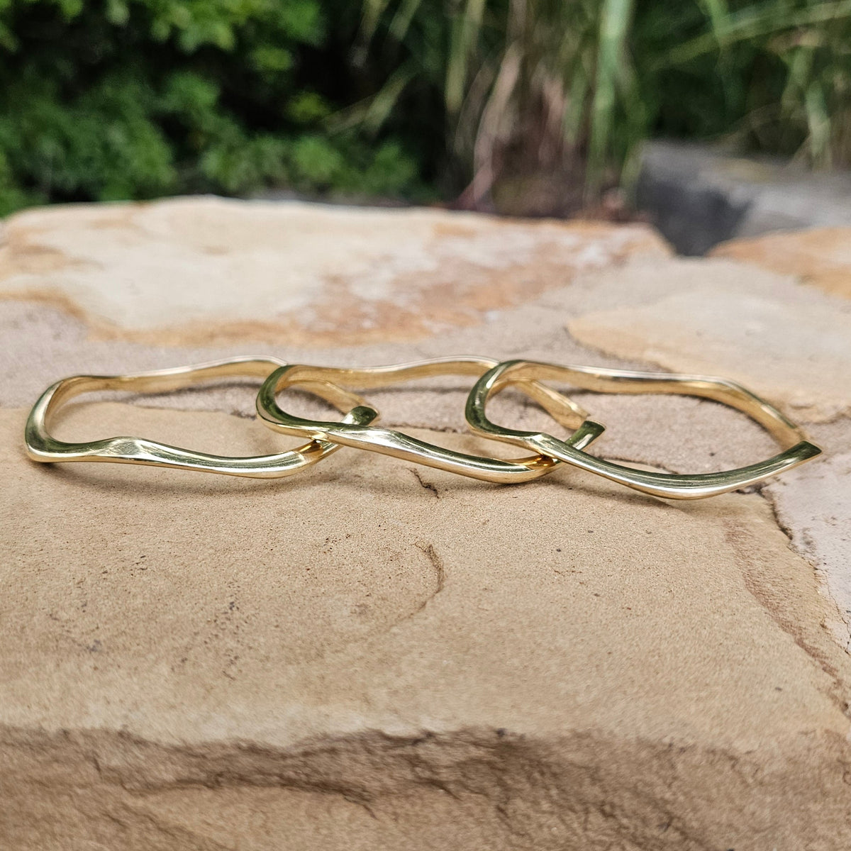 Thin Smooth Wave Brass Bracelet