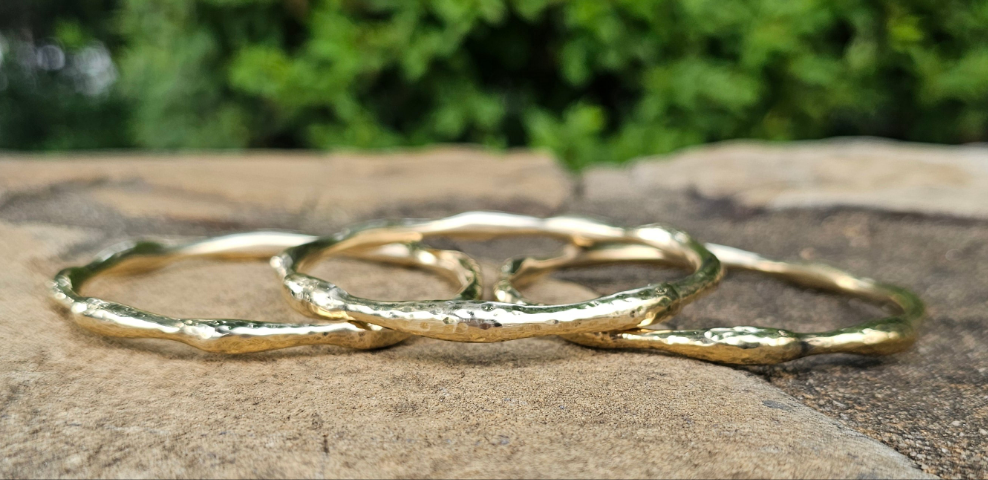 Small Hammered Sea Unisex Brass Bangle