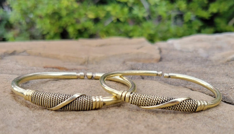 Thin Wrap Design Unisex Brass Bracelet